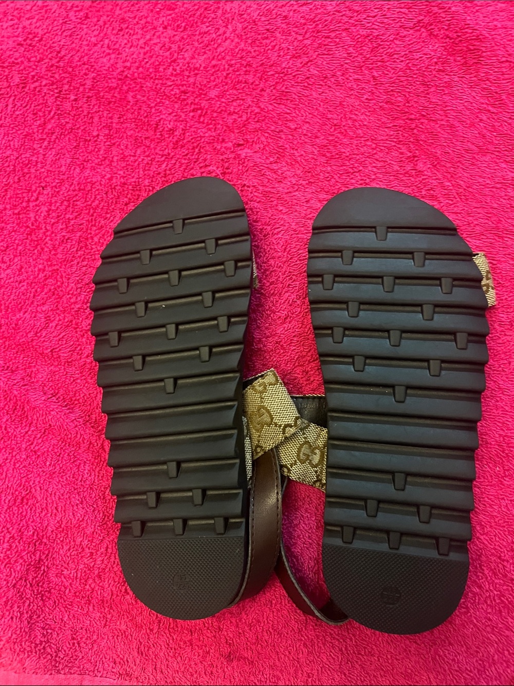 Gucci Beige & Brown GG Canvas Slide Sandals with Gold Double G - Picture 3 of 3
